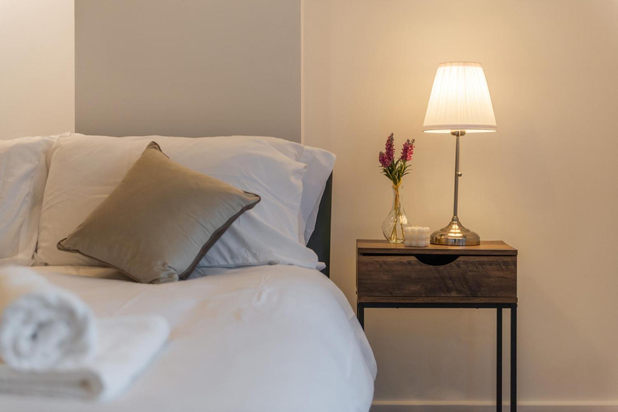 A Golden Haven Retreat In London Lägenhet Exteriör bild
